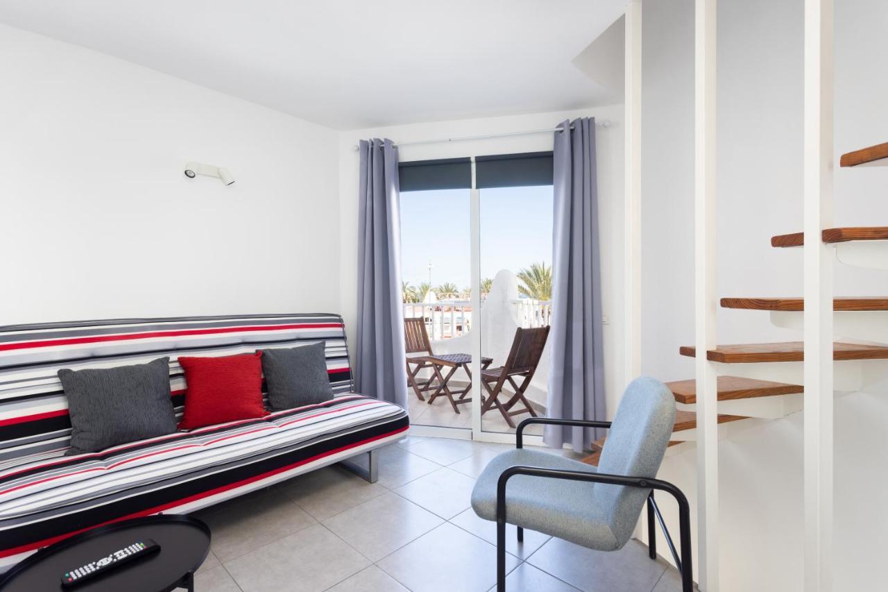 Home2Book Triplex Disco Beach Las Americas, Terrace 아로나 외부 사진