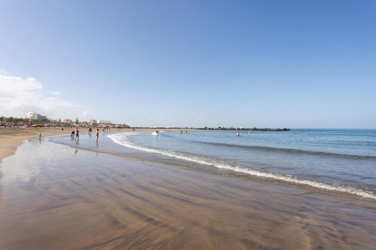 Home2Book Triplex Disco Beach Las Americas, Terrace 아로나 외부 사진